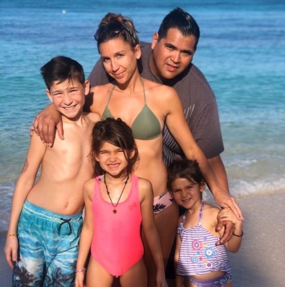 Meet your Posher, Cesar - Picture 1 of 1